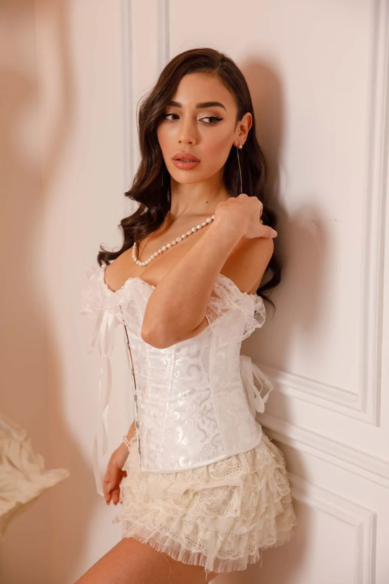 Adriana escort in Dubai