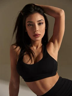 Adriana escort in Dubai