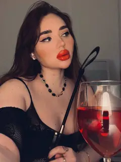 Albina escort in London