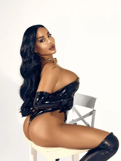 Amalia escort in London