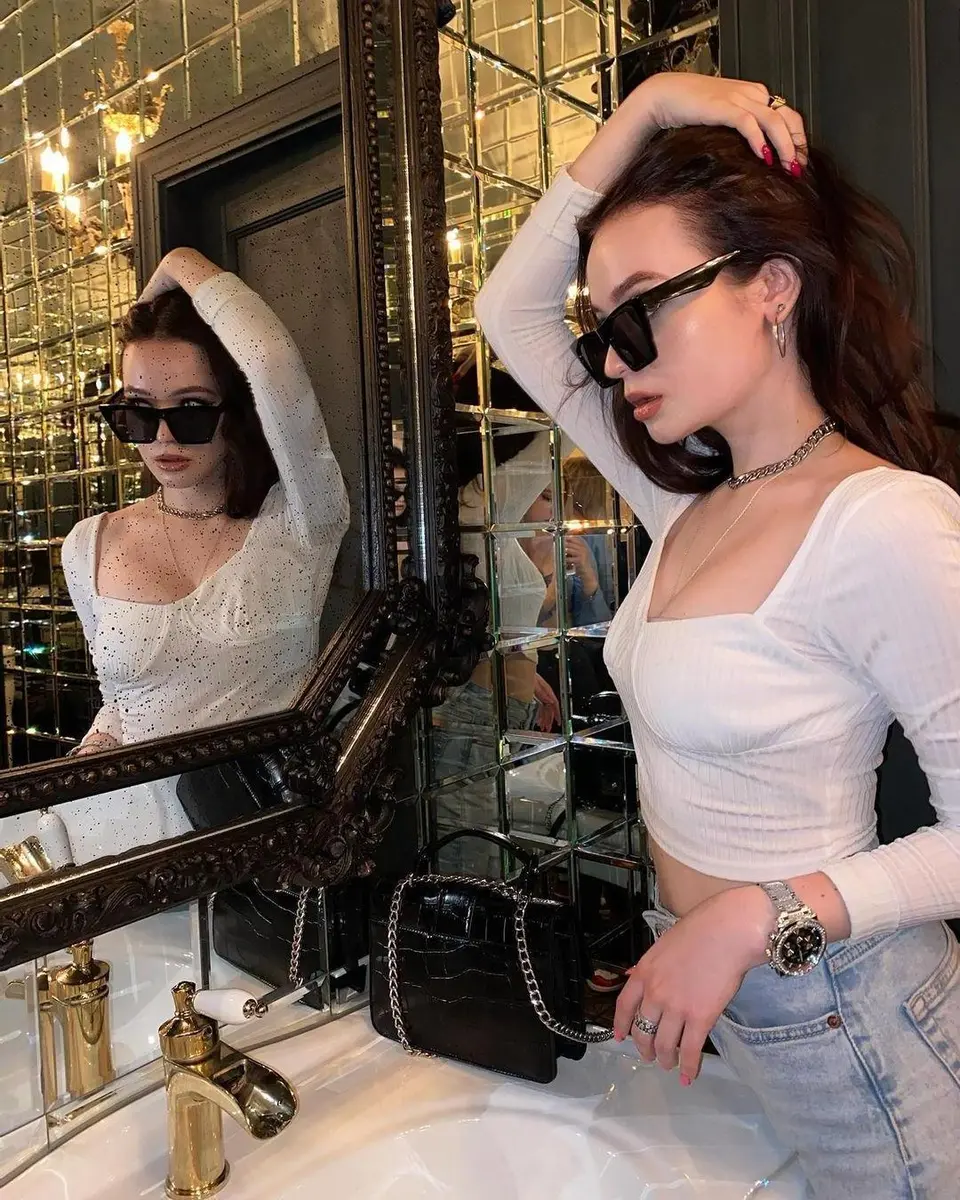 Amber escort in Dubai