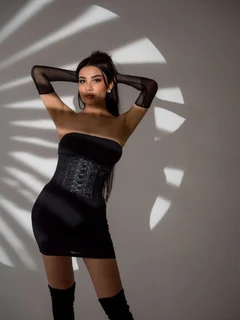 Amida escort in London