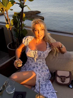 Anastasia escort in Dubai