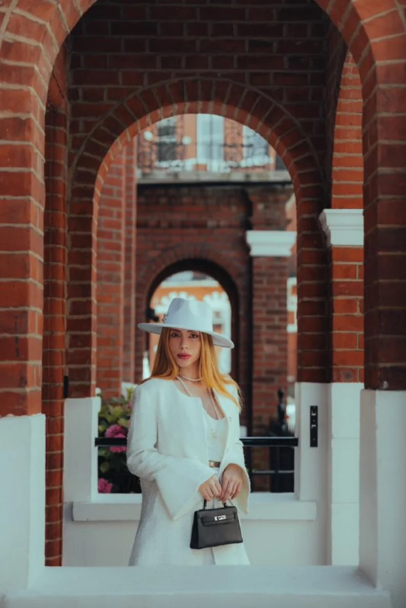 Annette escort in Dubai