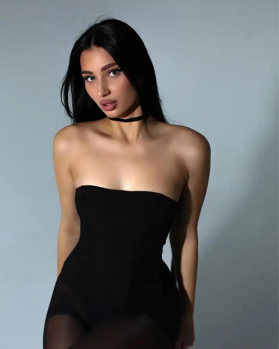 Aria escort in London