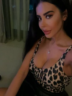 Asal escort in London