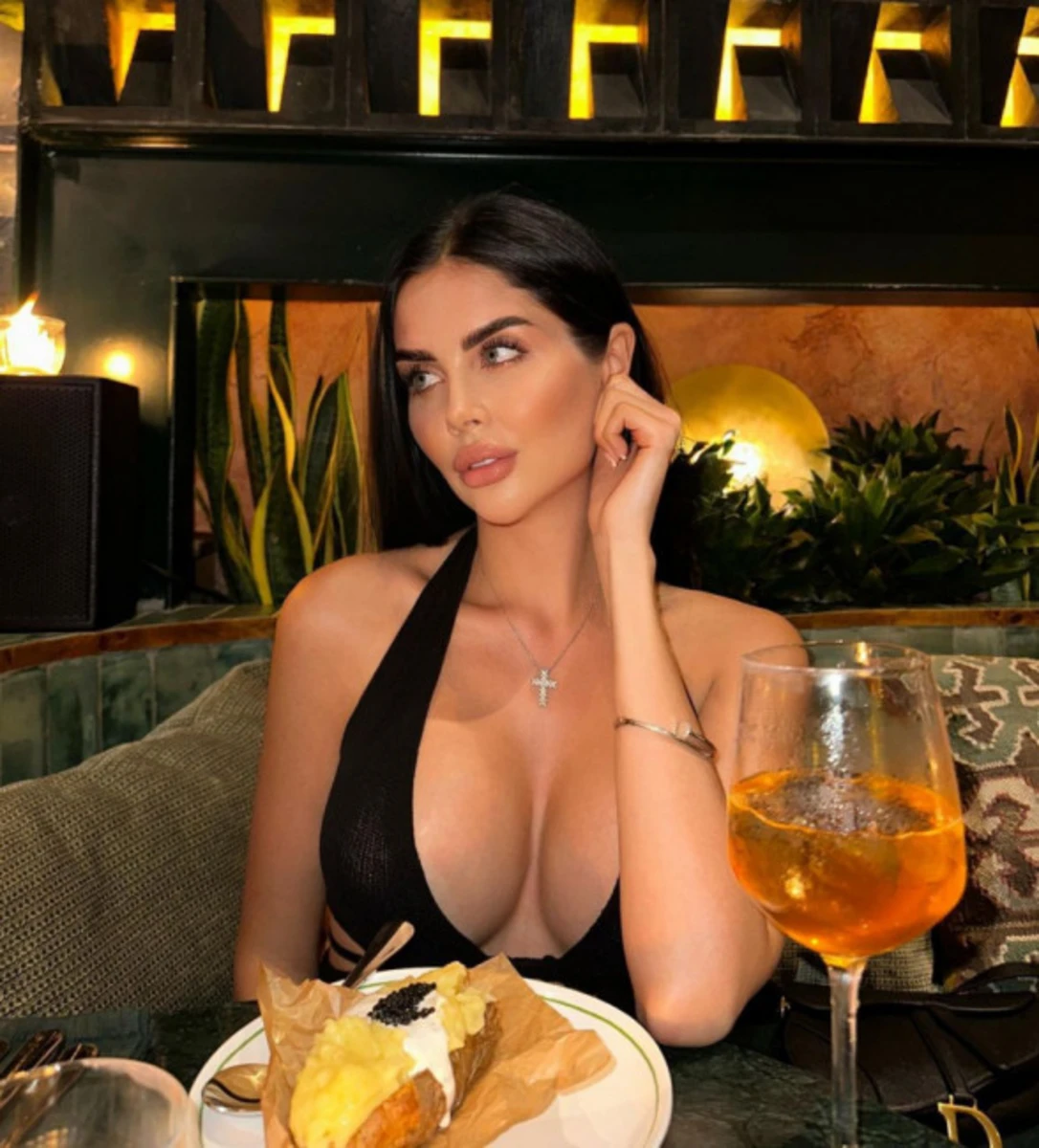 Briony escort in Dubai