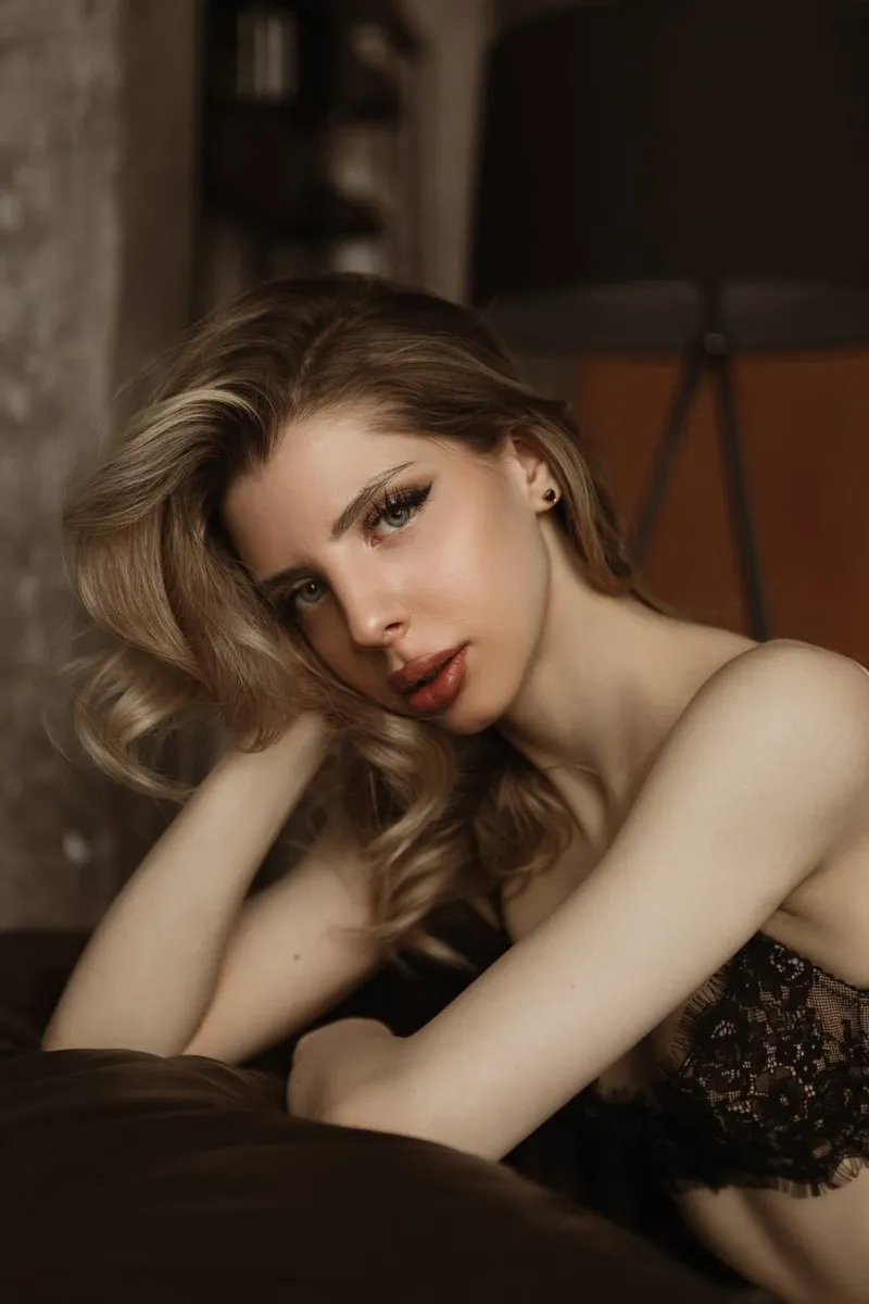 Caia escort in Dubai