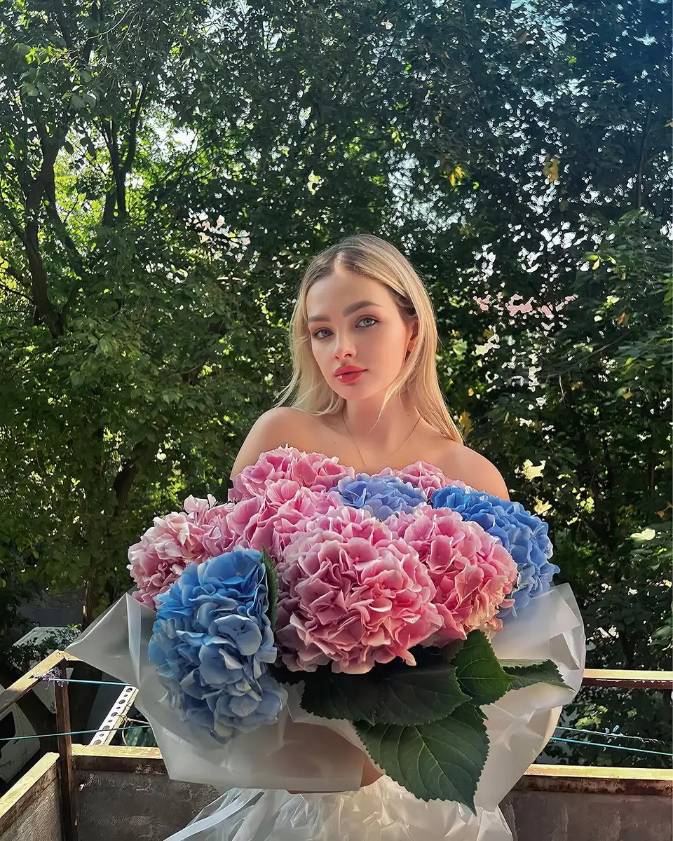 Charlotte escort in London