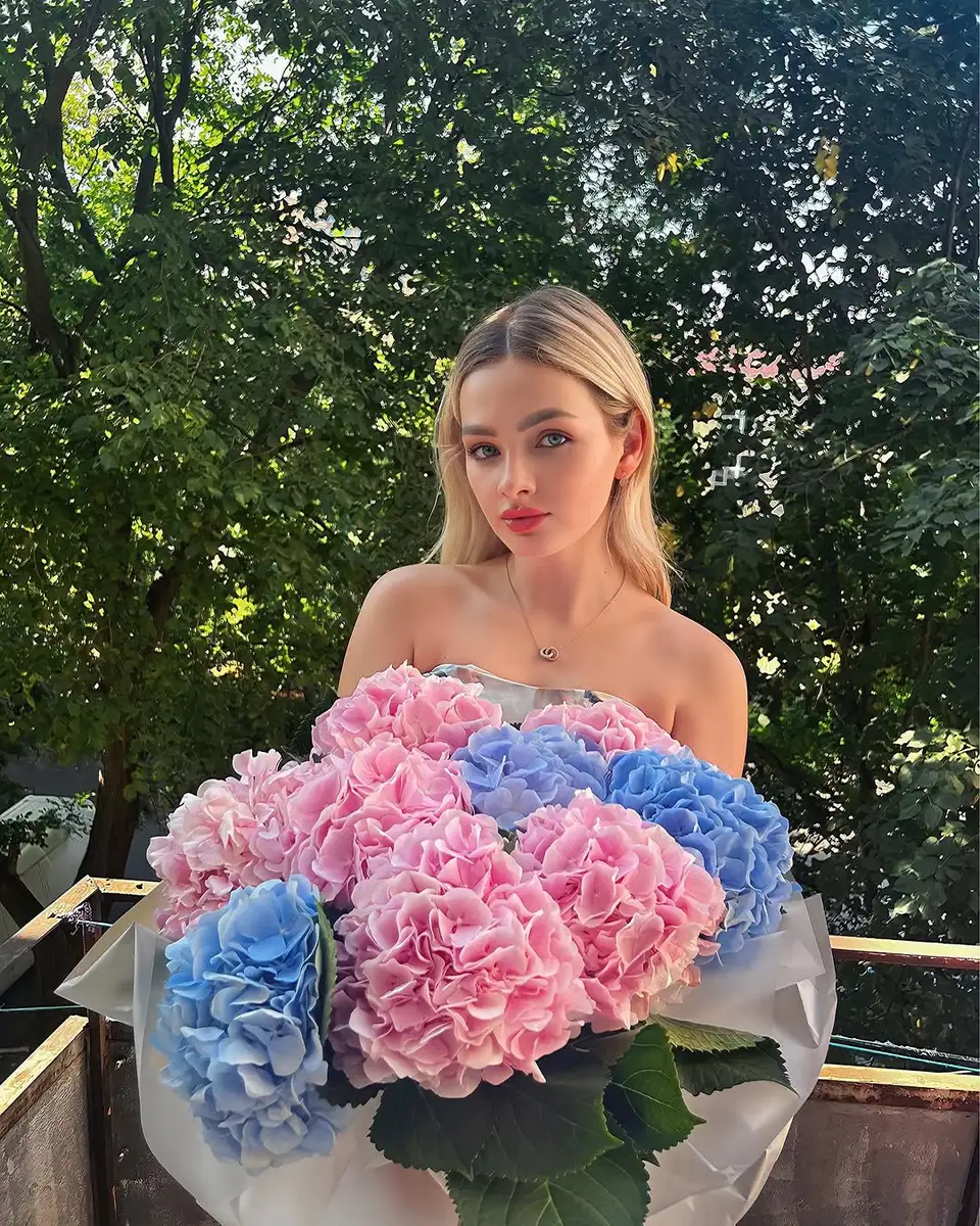 Charlotte escort in London