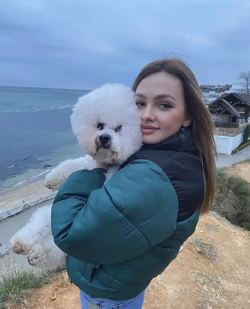 Charlotte escort in London