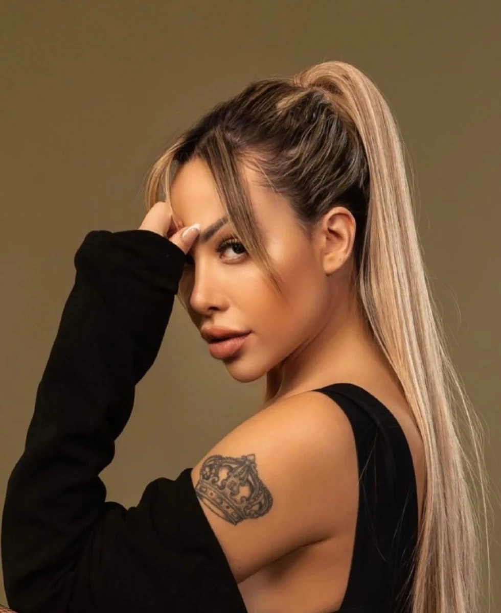 Dahlia escort in Dubai