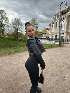 Dina escort in London