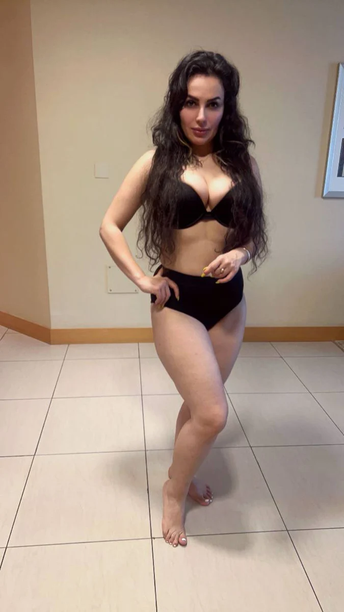 Dorotea escort in Dubai