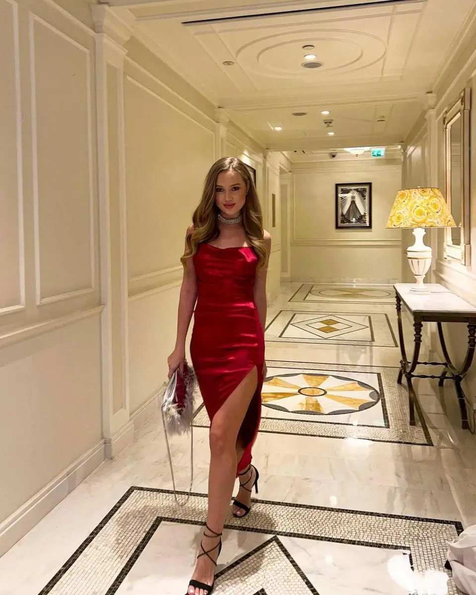 Iris escort in Dubai