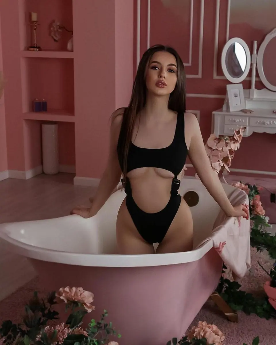 Jessica escort in Dubai