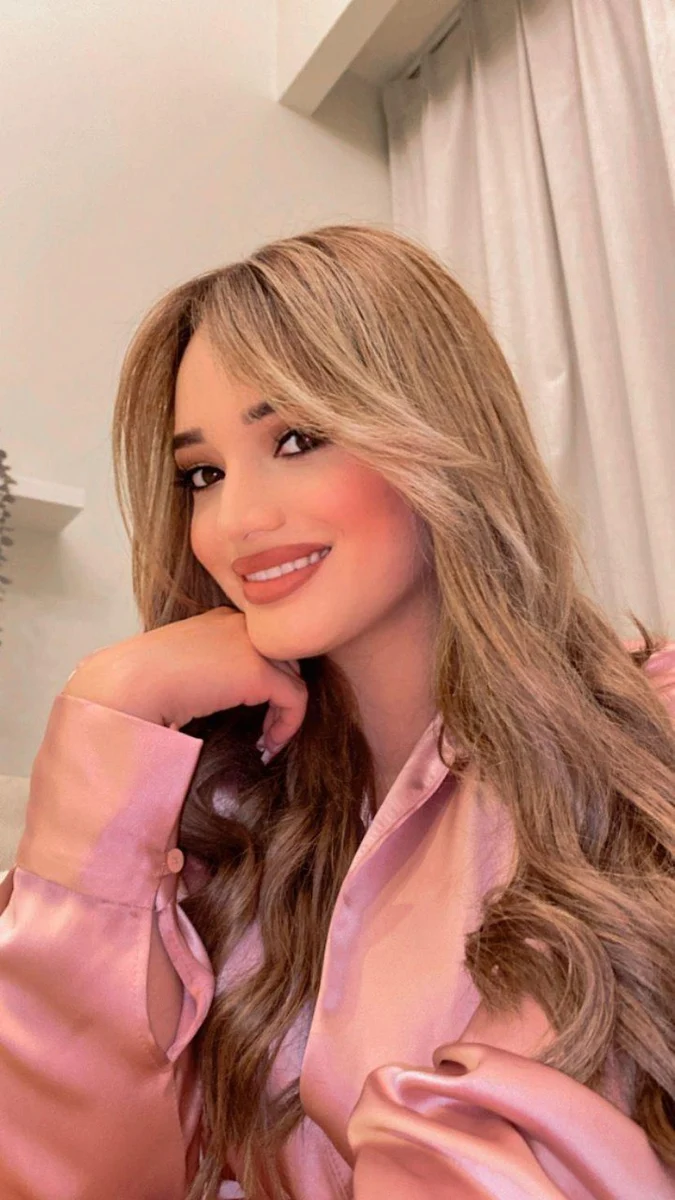 Lucia escort in London