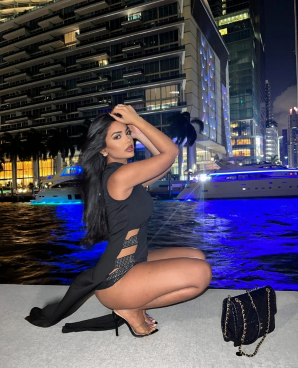 Mabel escort in Dubai