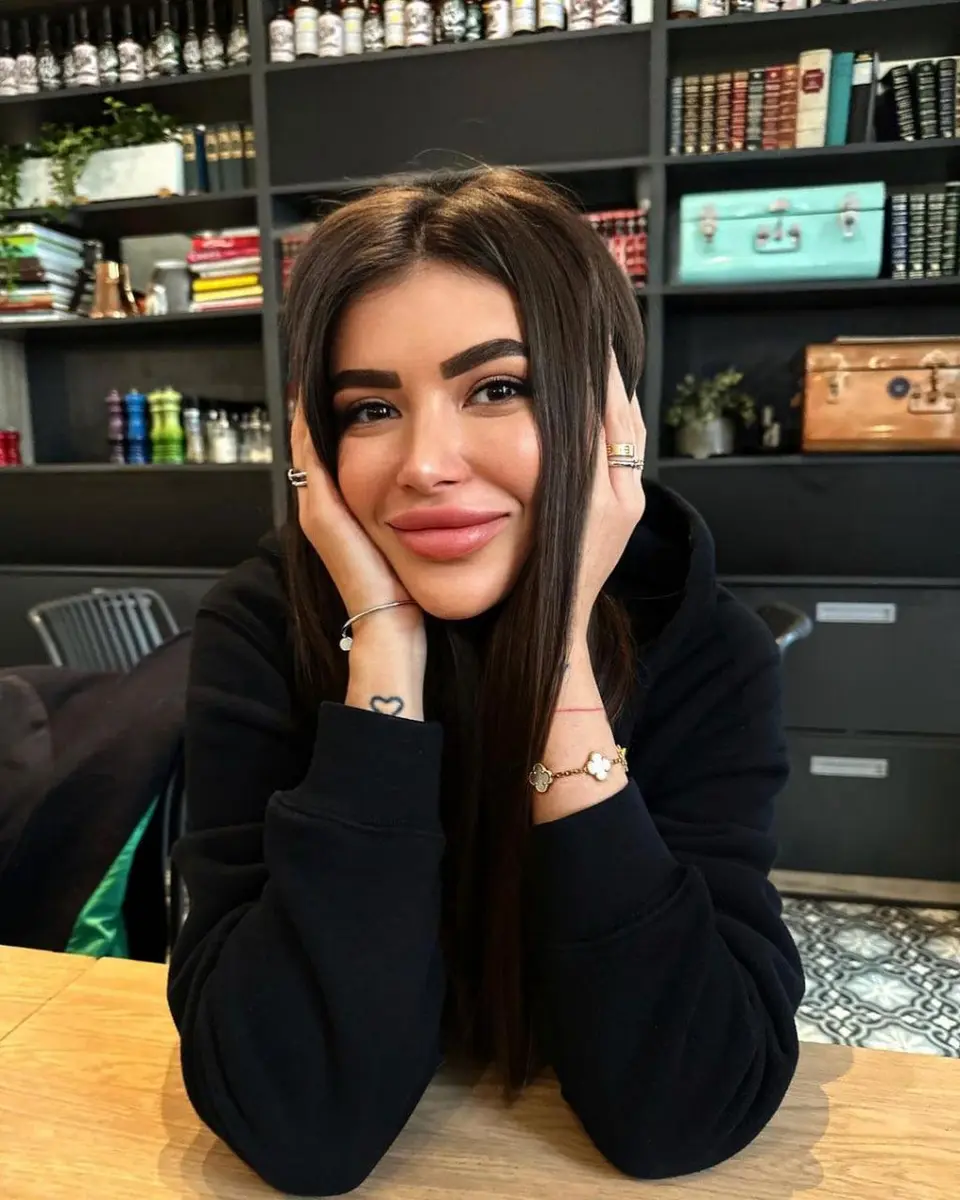 Margot escort in Dubai