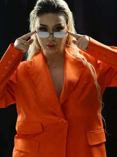 Melinda escort in Dubai