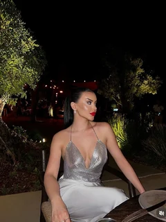 Nora escort in London