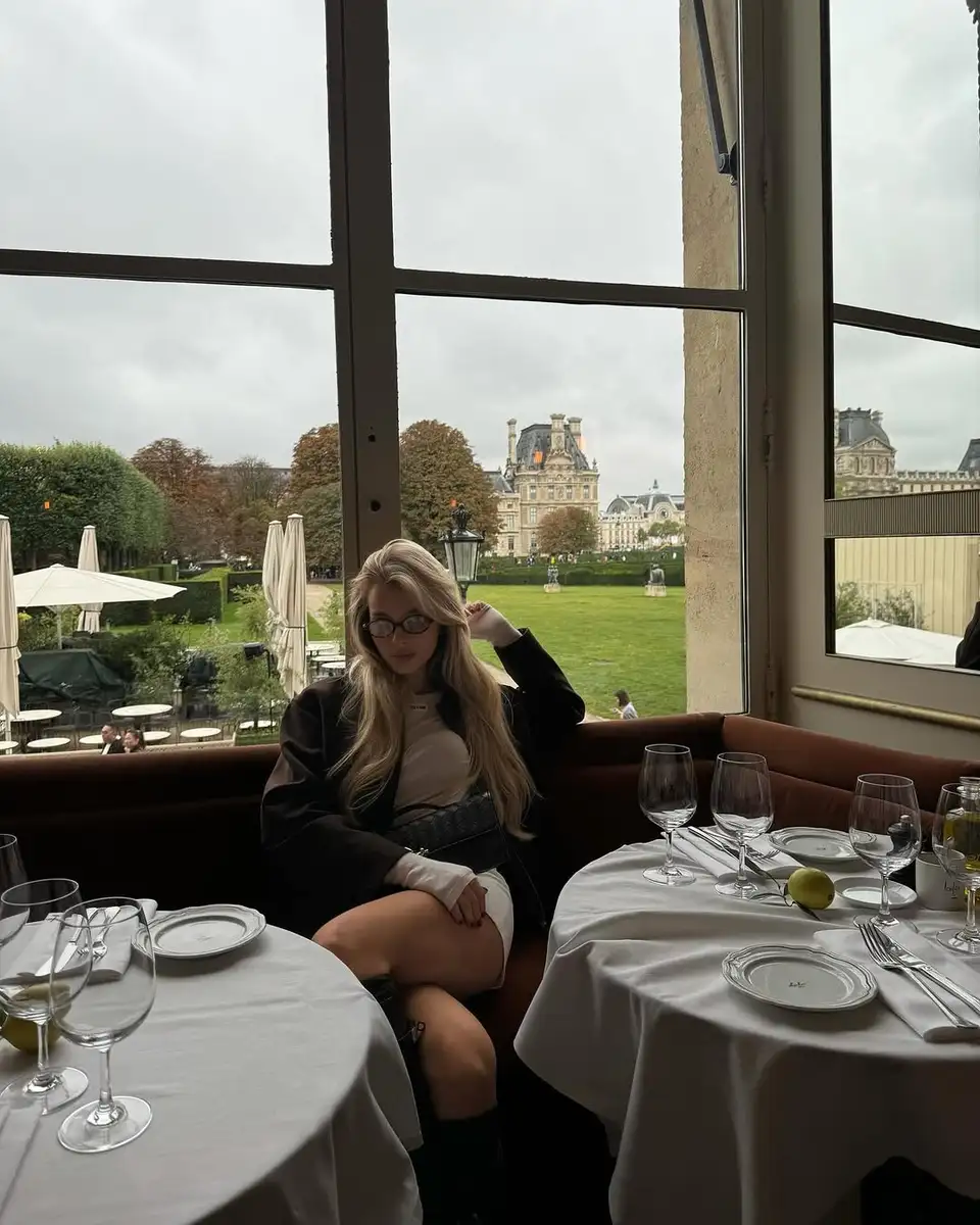 Olivia escort in London