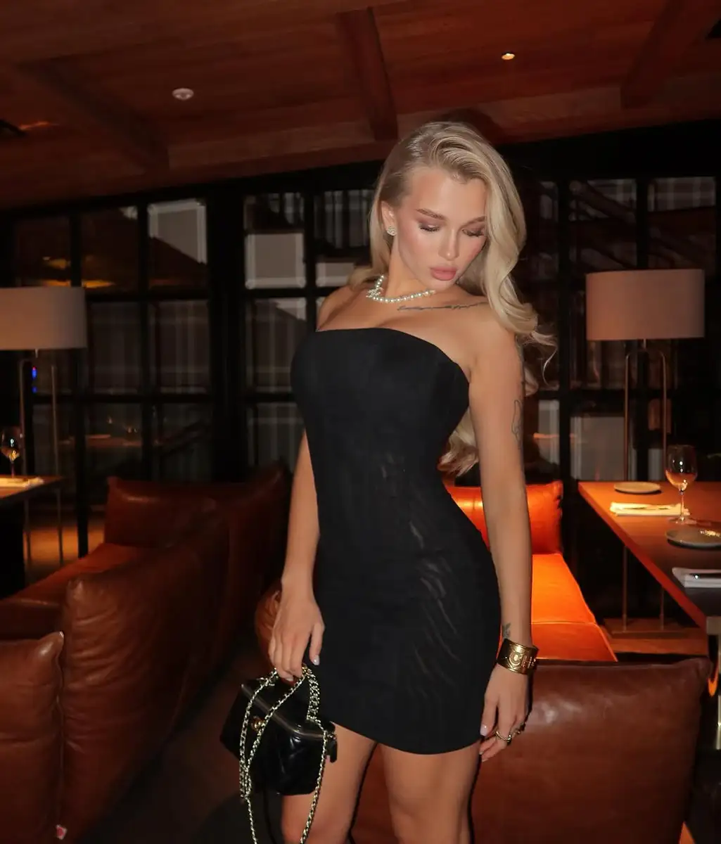 Olivia escort in London