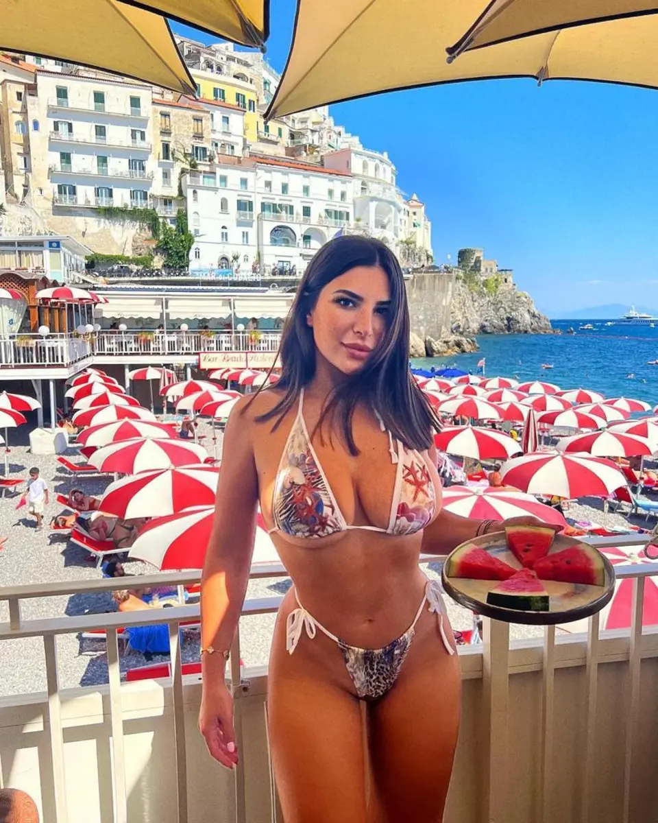 Rebecca escort in Dubai