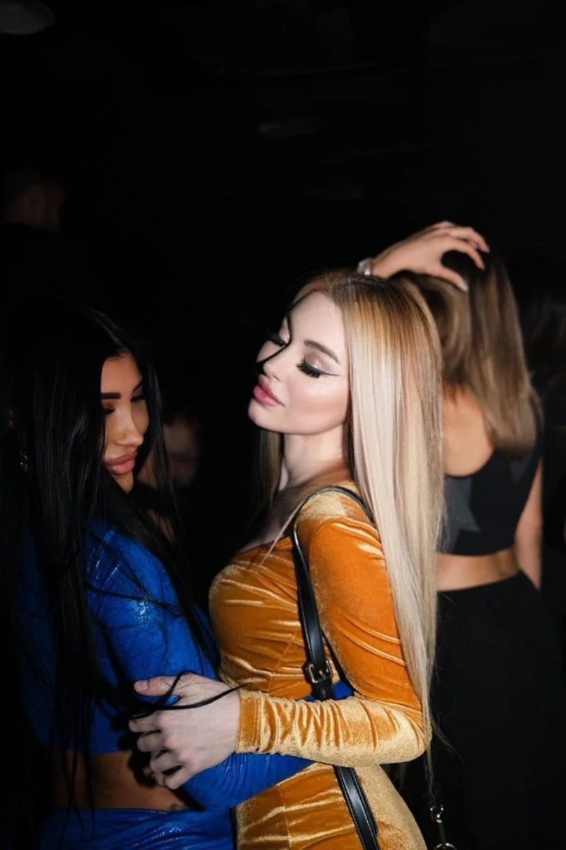 Regina escort in Dubai