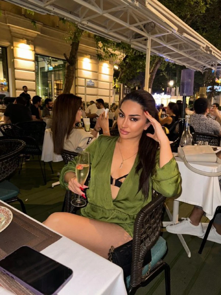 Rose escort in London