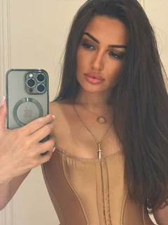 Rose escort in London