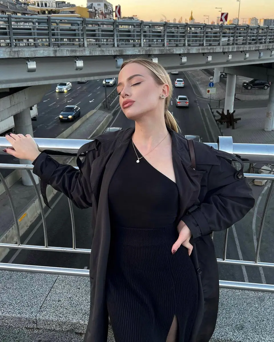 Rowan escort in Dubai