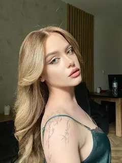 Rowan escort in Dubai