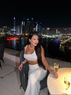 Salma escort in London