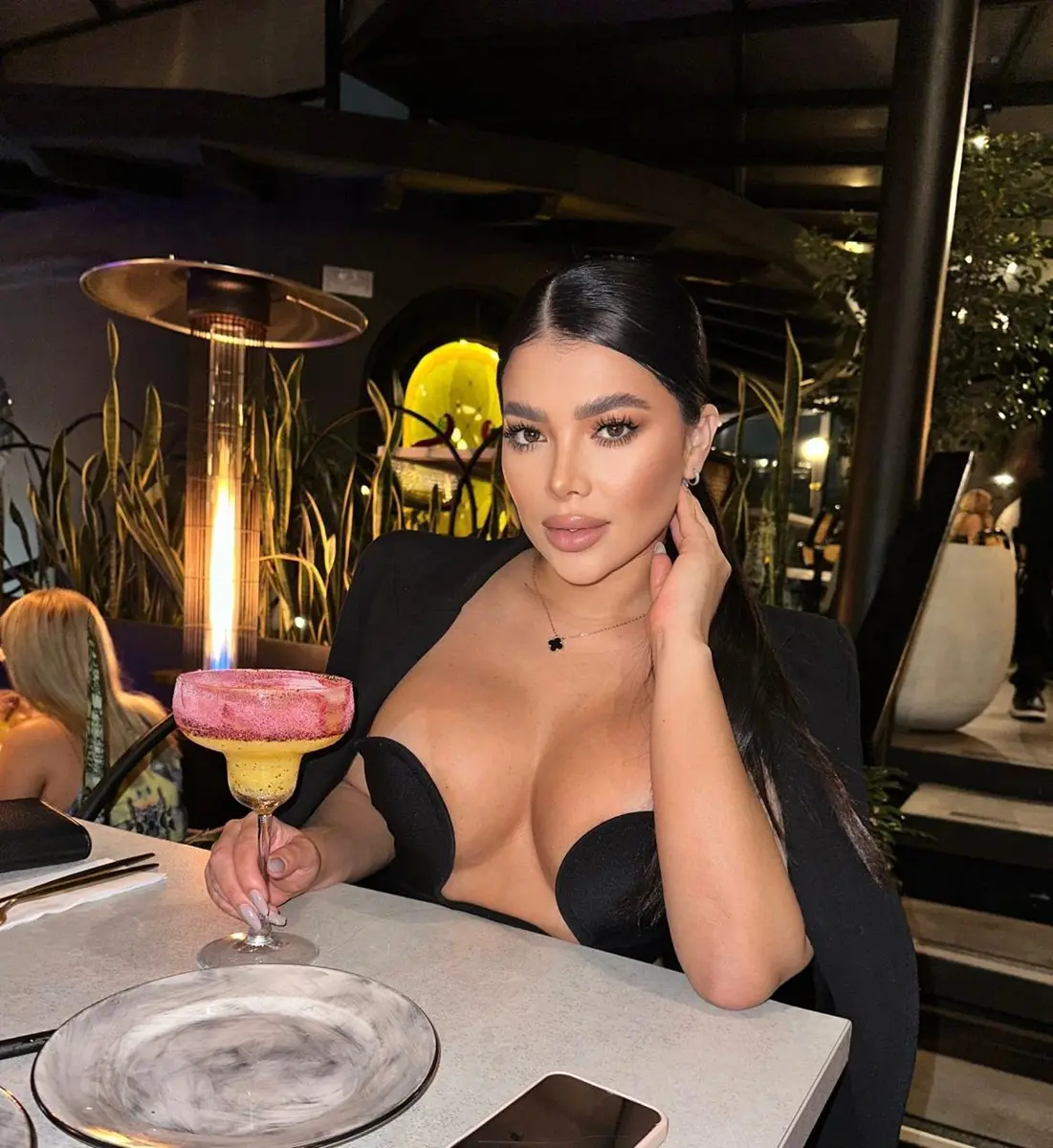 Serena escort in Dubai