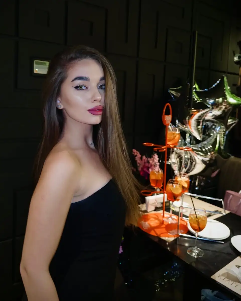 Stella escort in Dubai