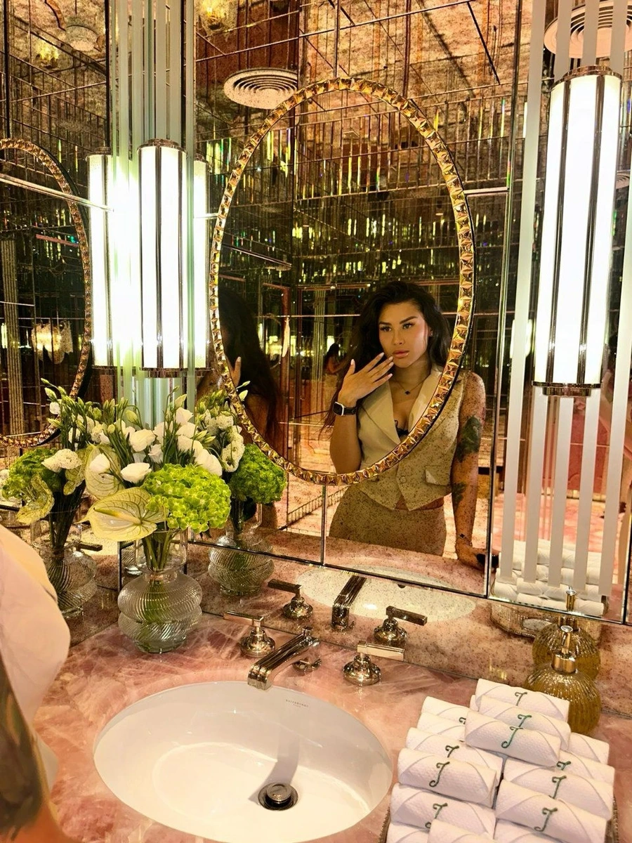 Yasmin escort in Dubai