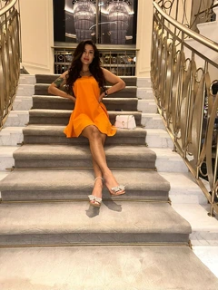 Yasmin escort in London