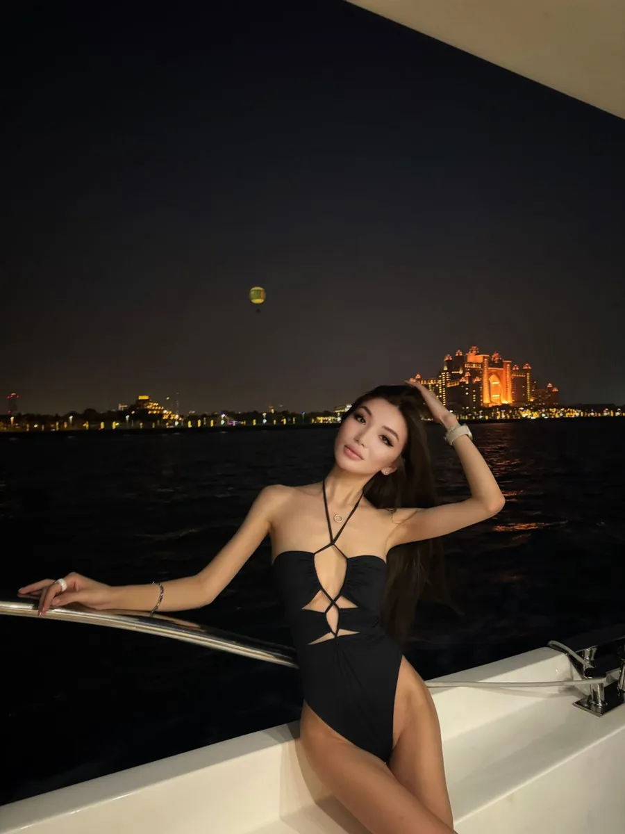 Zara escort in London