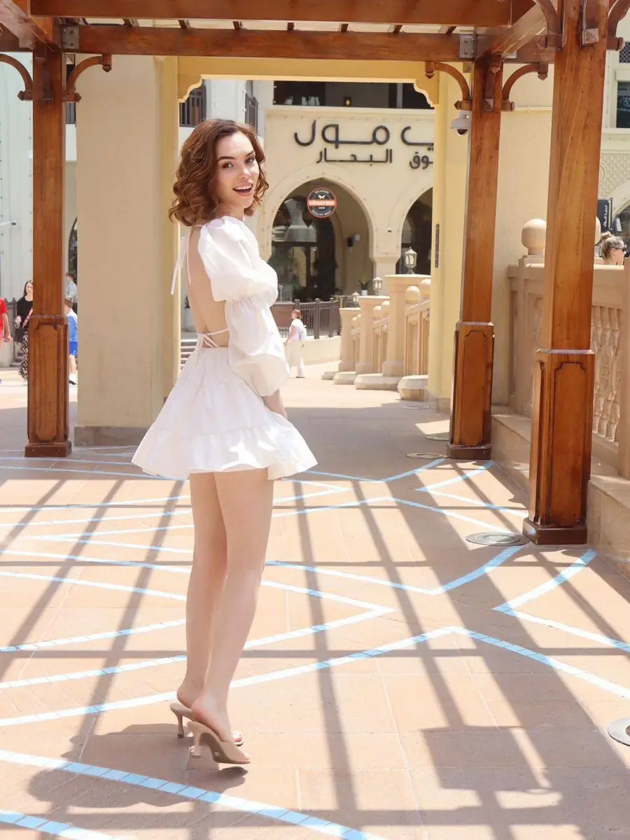 Zhenya escort in London