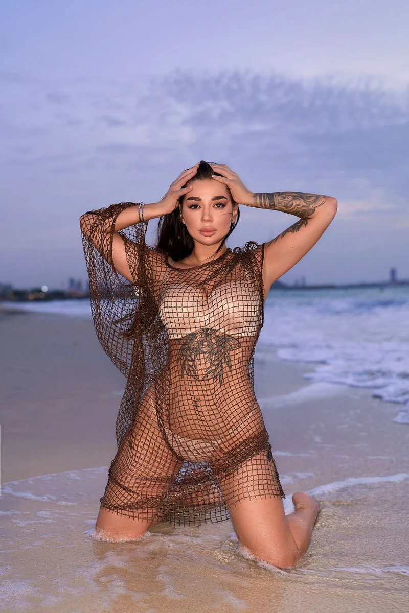 Zlata escort in London